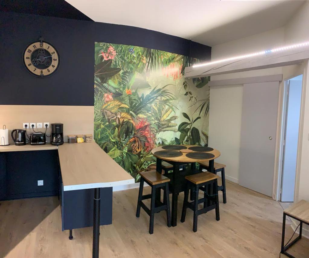 Blue Jungle Apartment Bourges Ngoại thất bức ảnh